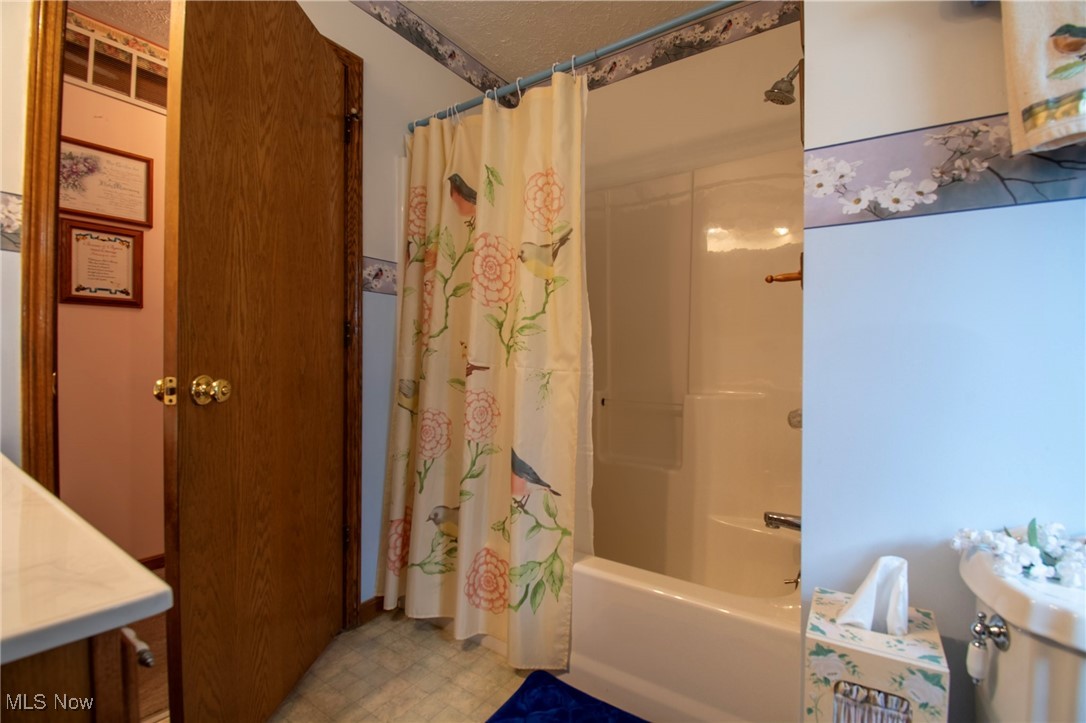 65525 Larrick Ridge Road, Cambridge, Ohio image 12