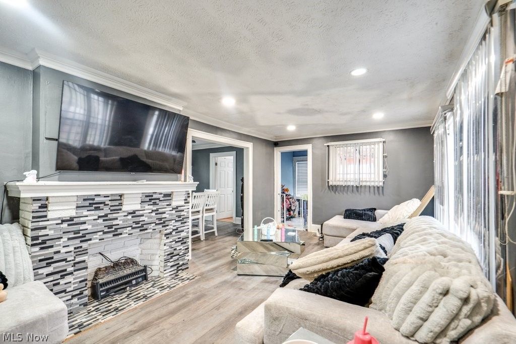 Photo of 3130 E Overlook Road, Cleveland Heights, OH 44118 (MLS # 5196054)