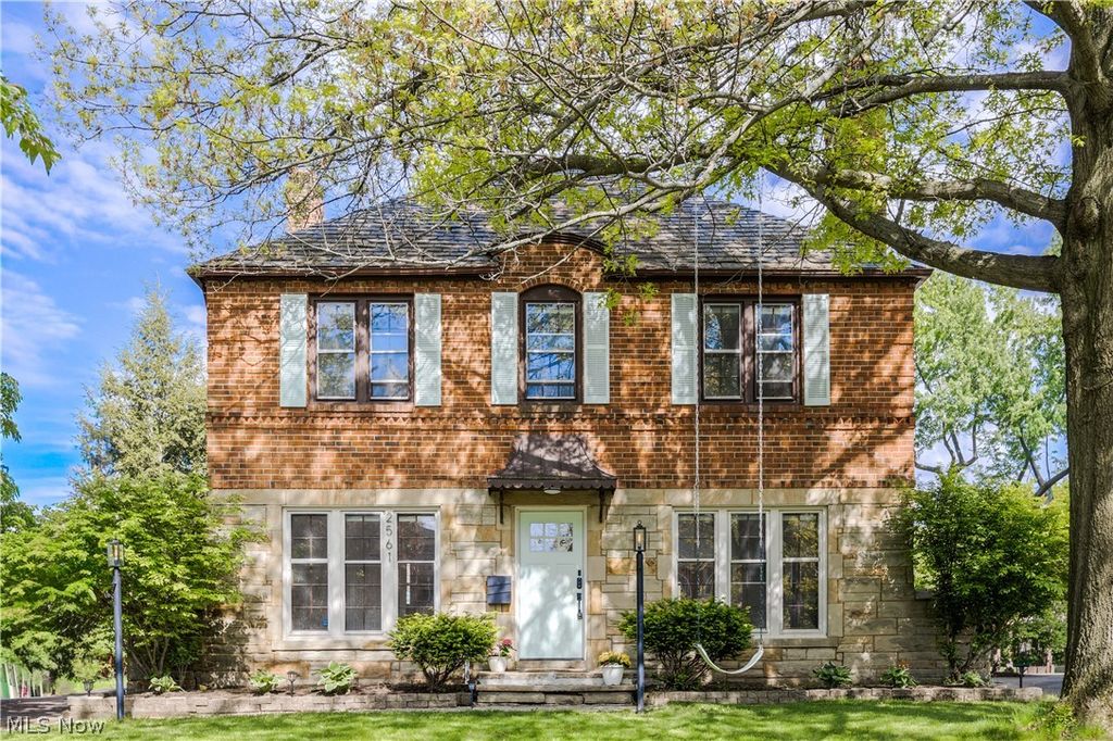 Photo of 2561 Charney Road, University Heights, OH 44118 (MLS # 5201368)