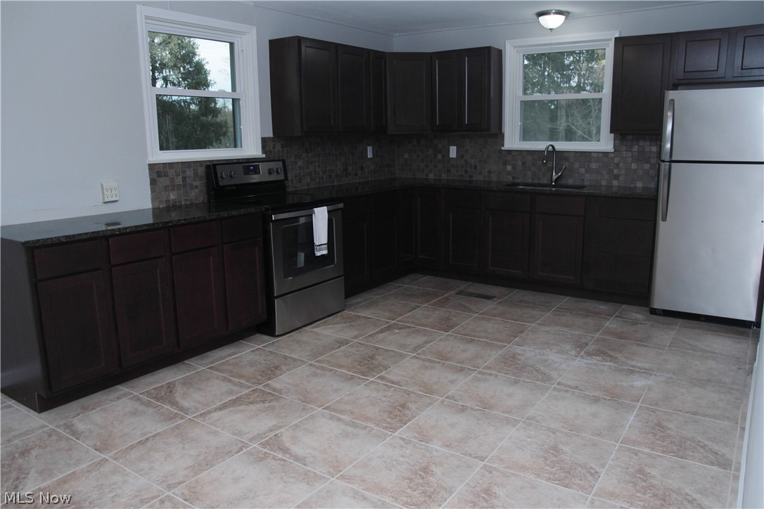 Richard Roy Abele & Jean C Abe - Residential