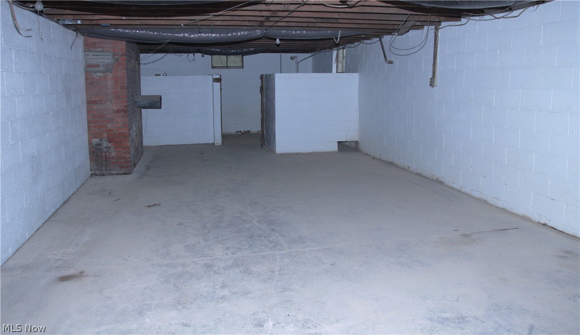 Richard Roy Abele & Jean C Abe - Residential