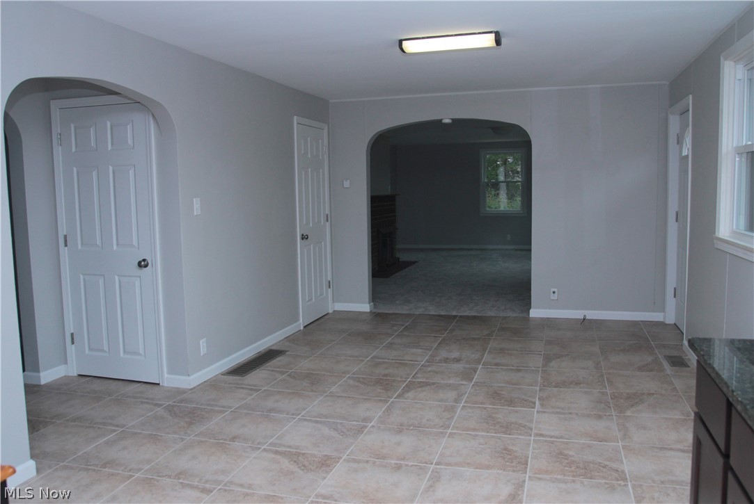 Richard Roy Abele & Jean C Abe - Residential