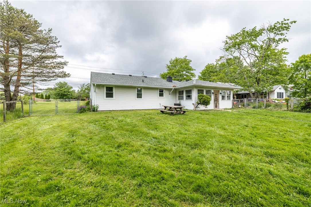 14607 State Road, North Royalton, Ohio image 17