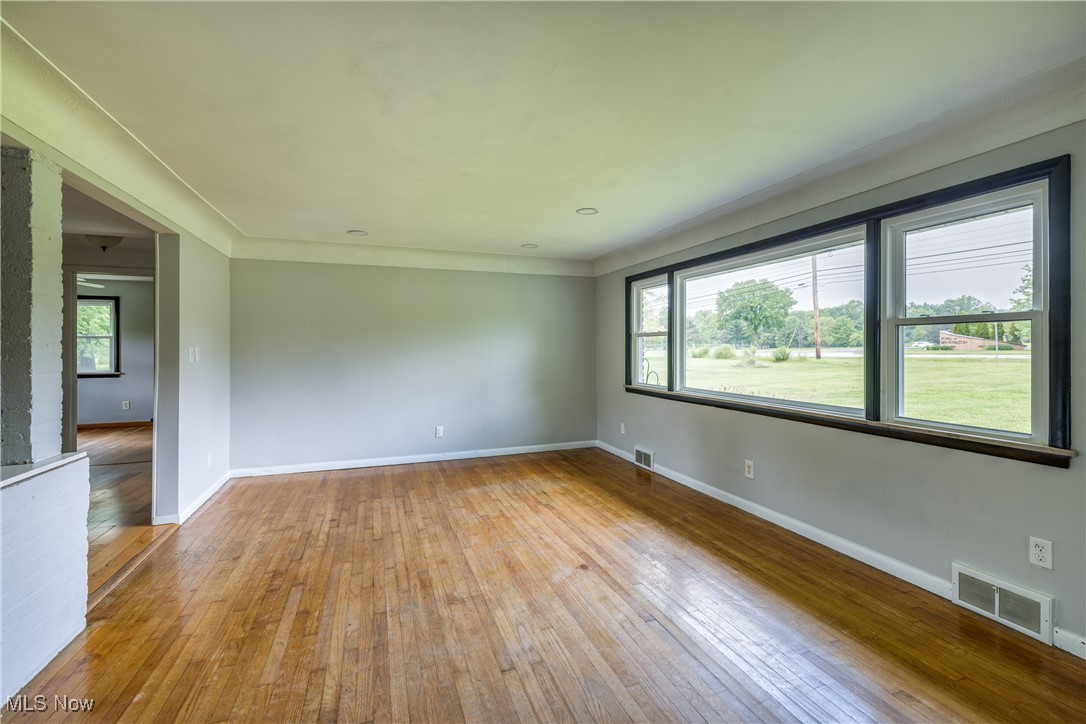 14607 State Road, North Royalton, Ohio image 3