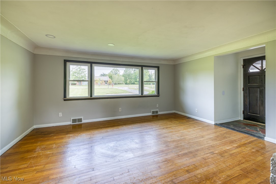 14607 State Road, North Royalton, Ohio image 4