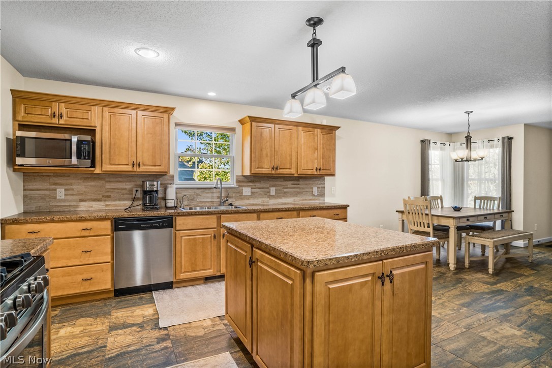 Backbay/Arrowhead 1 - Residential