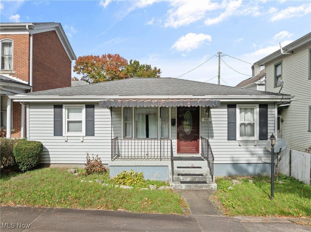 Photo of 308 Whitely Street, Bridgeport, OH 43912 (MLS # 5166918)