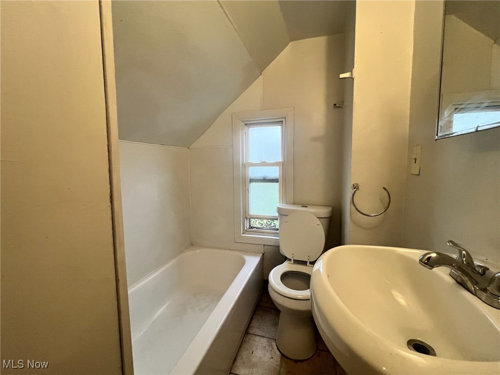 Caroline Beyerles - Residential Lease