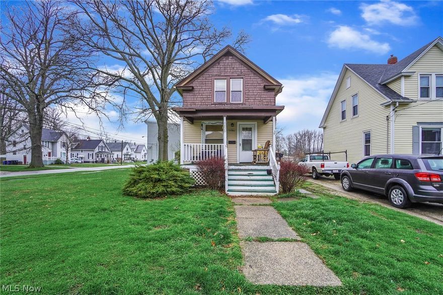 Turn Key Investment property! Great cashflow generating property, currently renting at $700 per month. This property can be sold as a part a larger investment portfolio, contact agent for details.