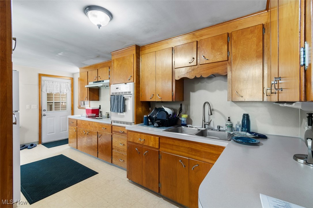 7785 Frank Avenue, North Canton, Ohio image 7