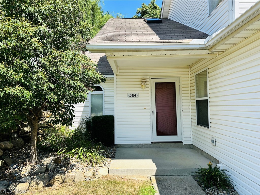 Hilltop Terrace Condo - Residential