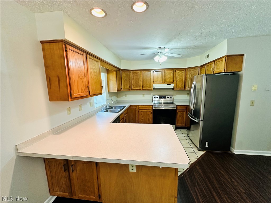 Hilltop Terrace Condo - Residential