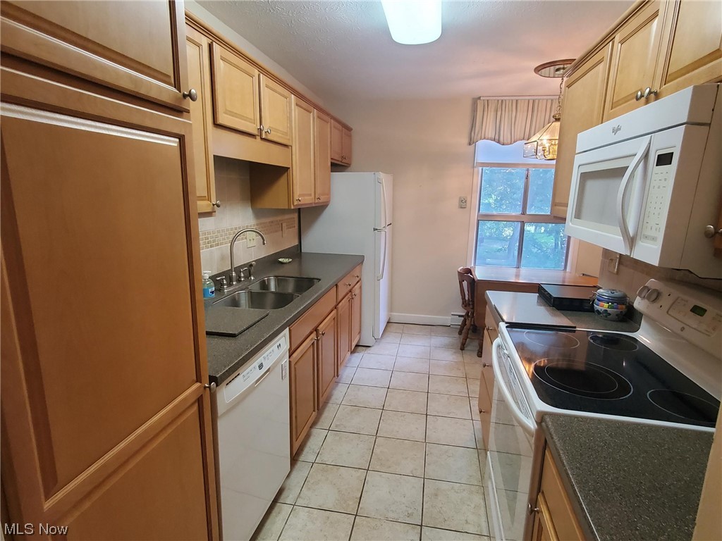 Silver Lake Towers - Residential