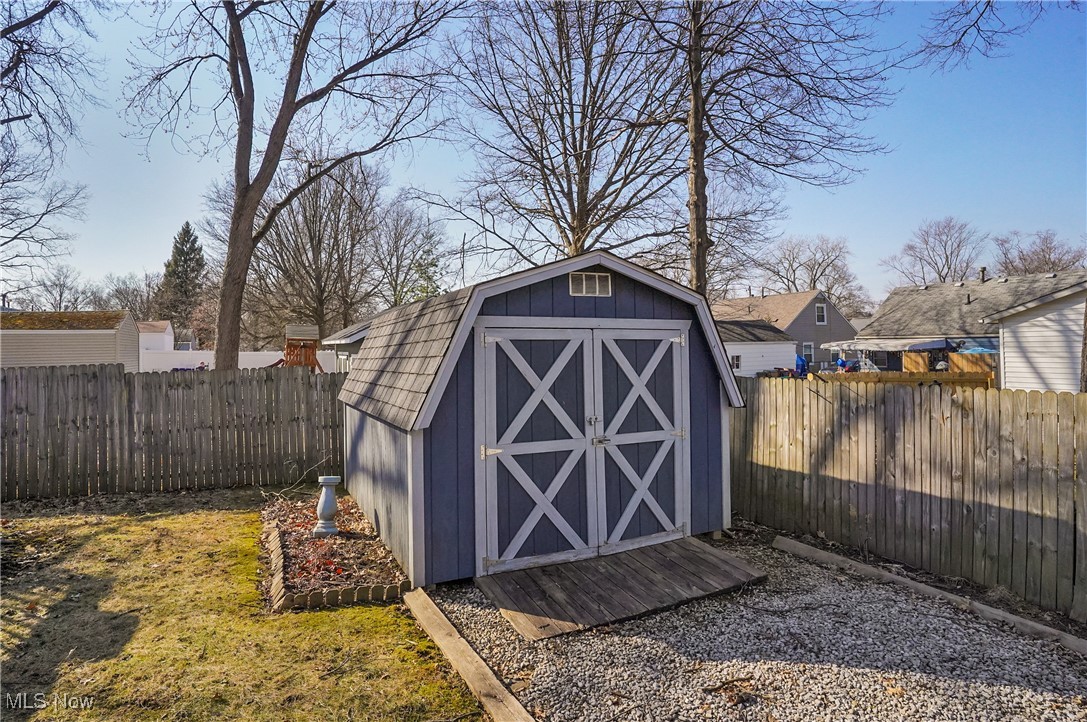 2860 Elmwood Street, Cuyahoga Falls, Ohio image 34