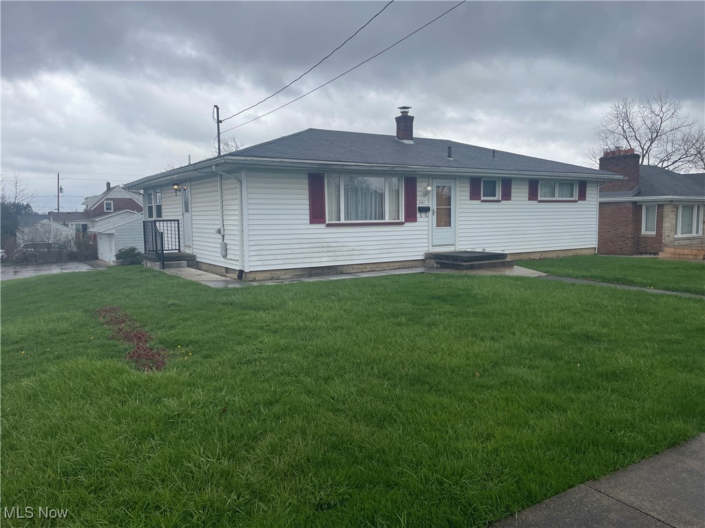 301 E Howard Street, Girard, Ohio image 1