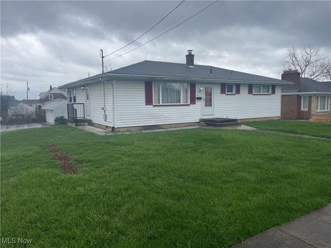 301 E Howard Street, Girard, OH 44420 - MLS#: 5114985