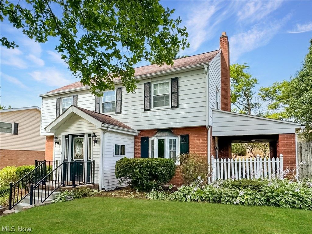 Photo of 101 BRYDEN Road, Steubenville, OH 43953 (MLS # 5194574)