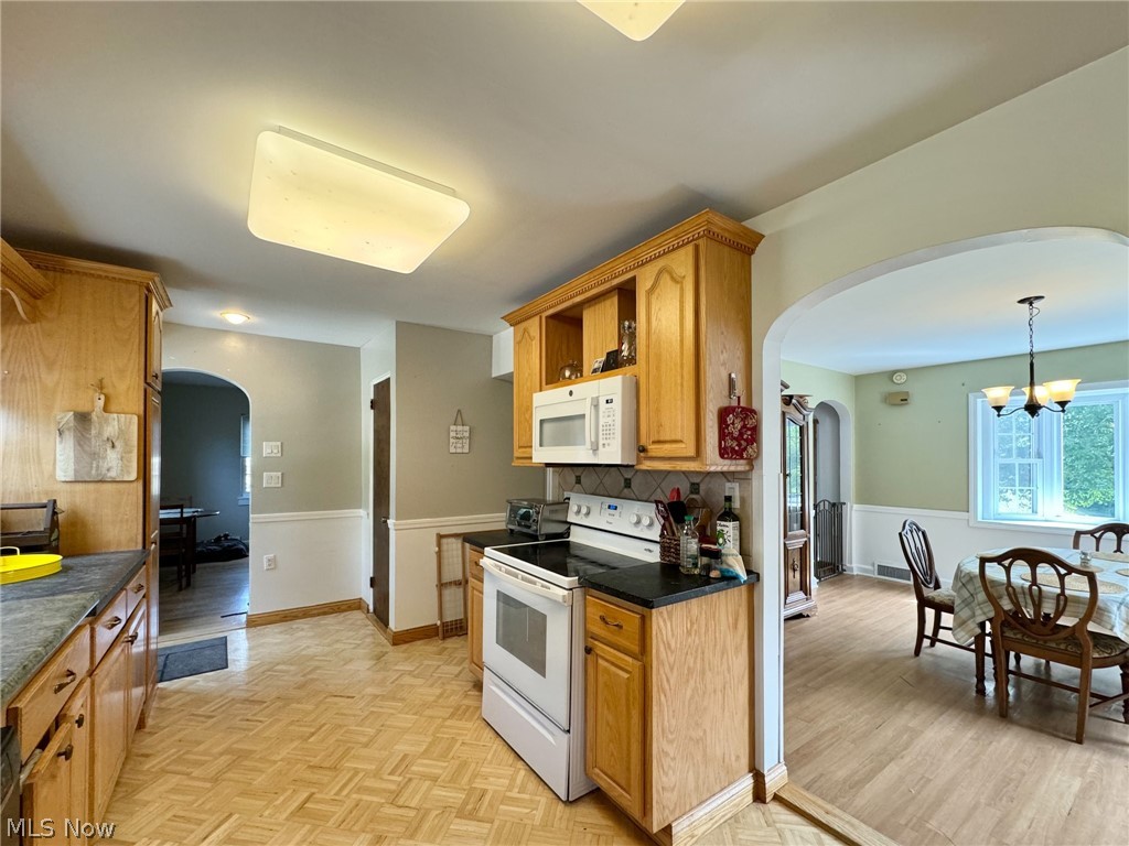 COUNTRY CLUB - Residential