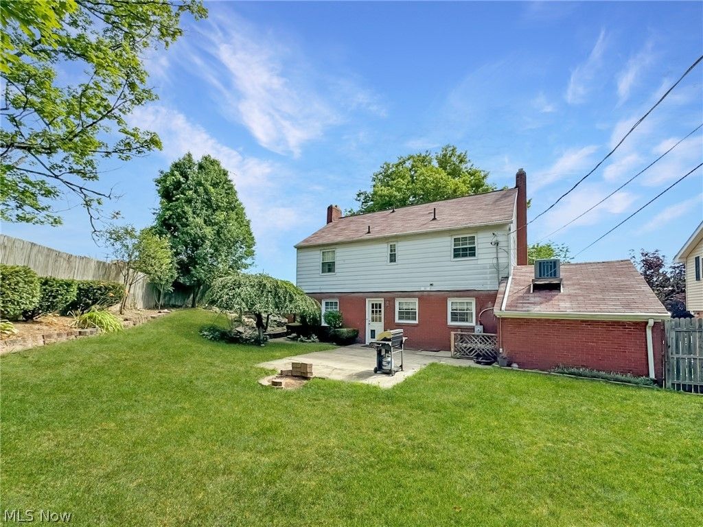 Photo of 101 BRYDEN Road, Steubenville, OH 43953 (MLS # 5194574)