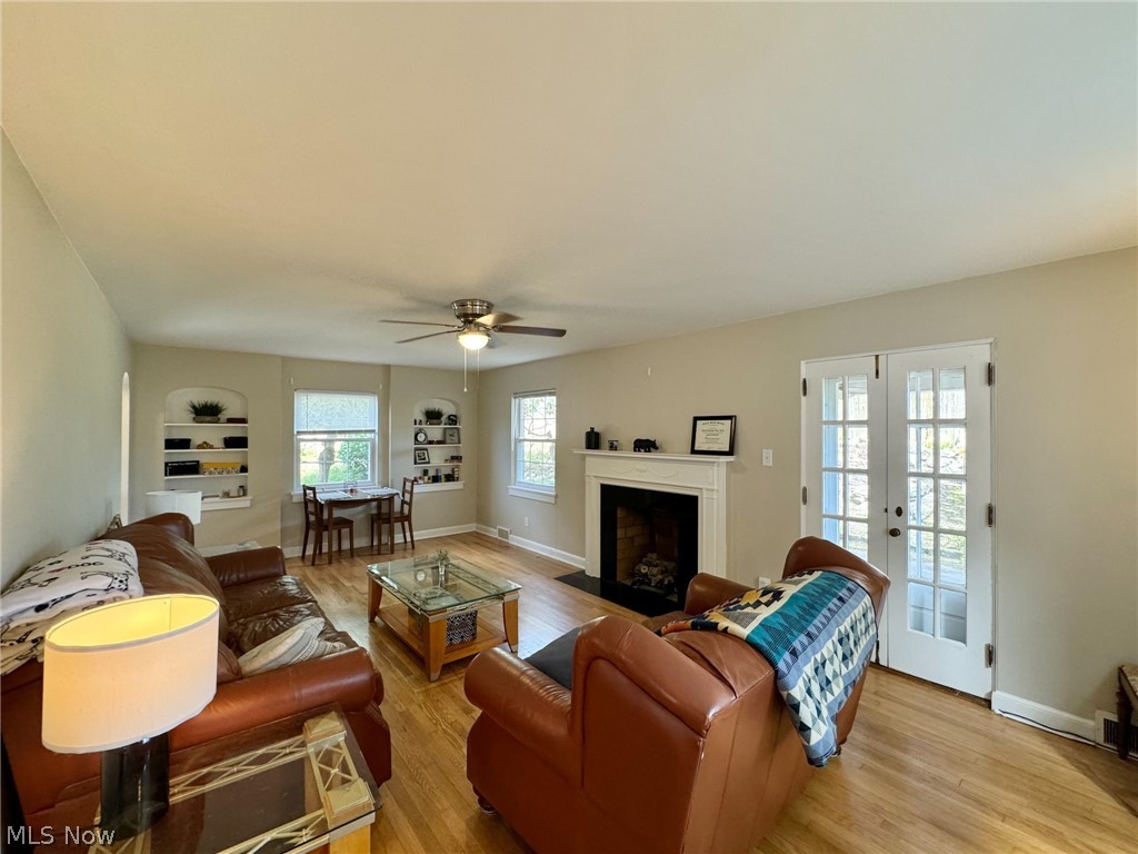 COUNTRY CLUB - Residential