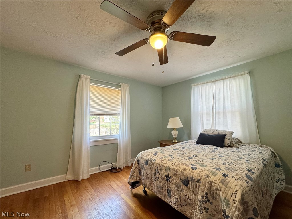 COUNTRY CLUB - Residential