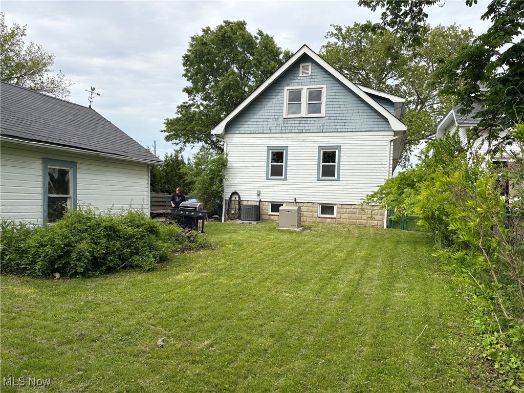 1726 Lincoln Road, Wickliffe, Ohio image 4