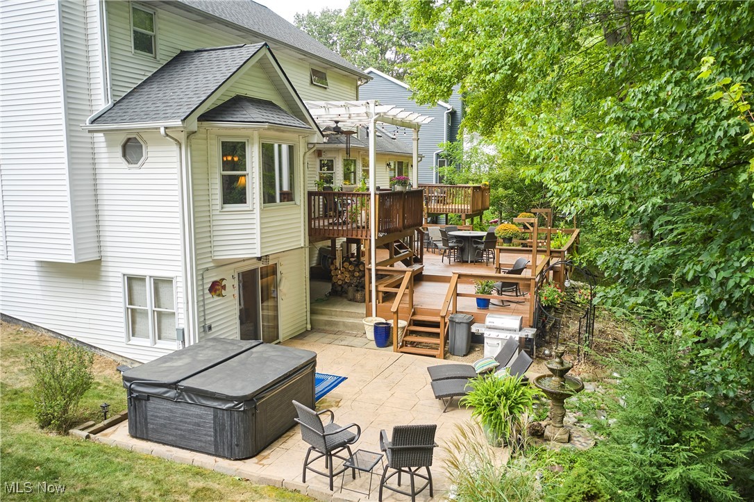 Stow, Ohio 44224, United States, 4 Bedrooms Bedrooms, ,4 BathroomsBathrooms,Residential,Active,210359