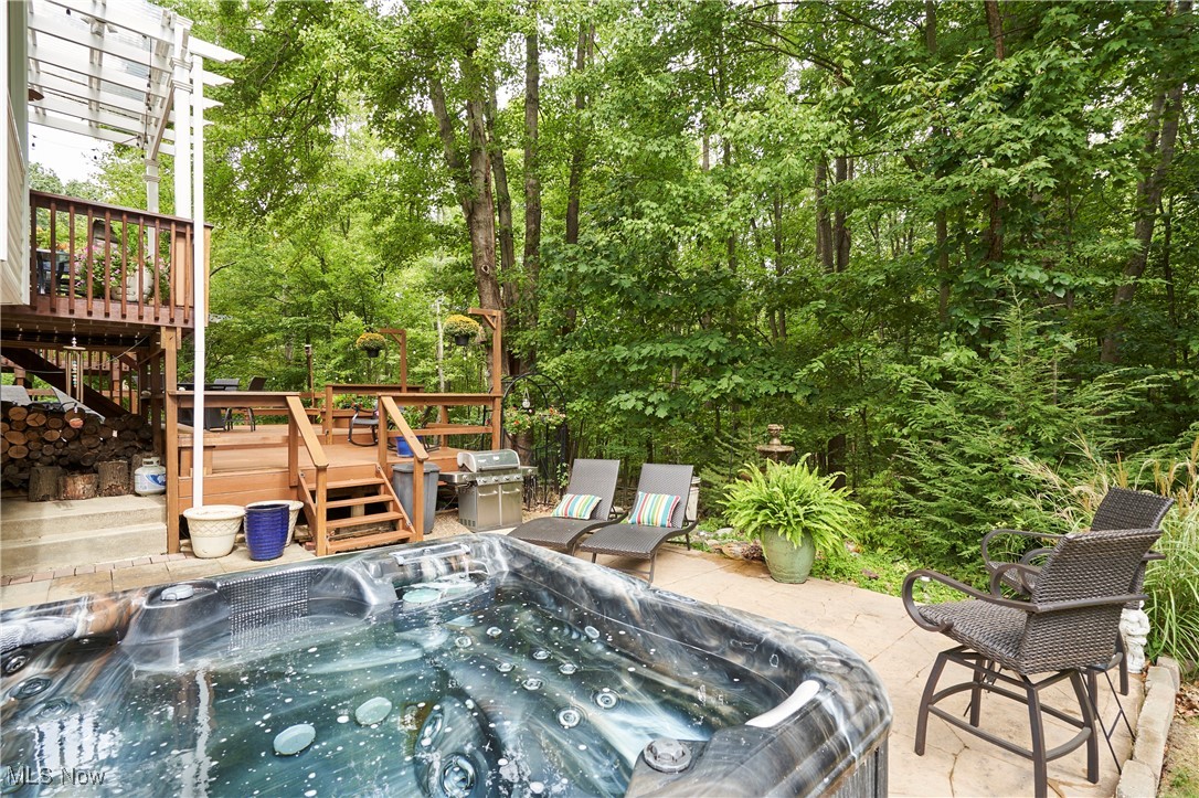 Stow, Ohio 44224, United States, 4 Bedrooms Bedrooms, ,4 BathroomsBathrooms,Residential,Active,210359