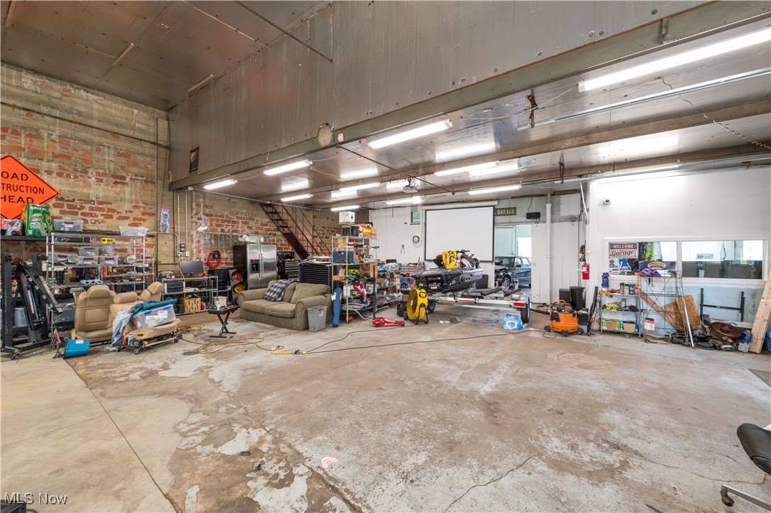 Aurelius Resub - Commercial Sale