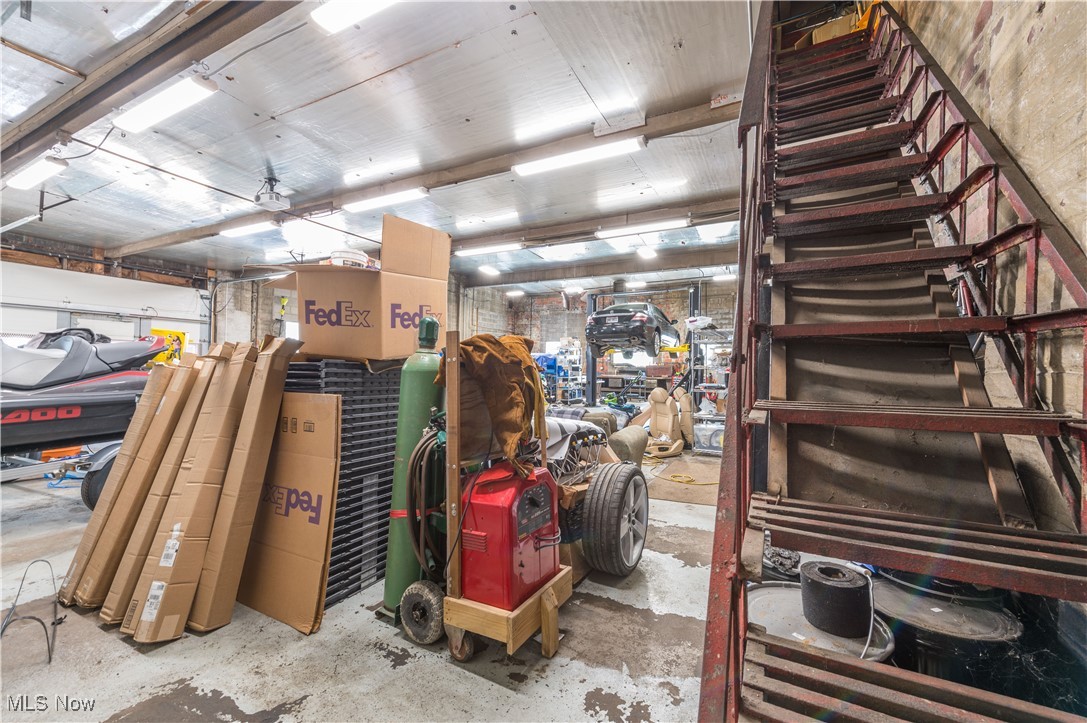 Aurelius Resub - Commercial Sale