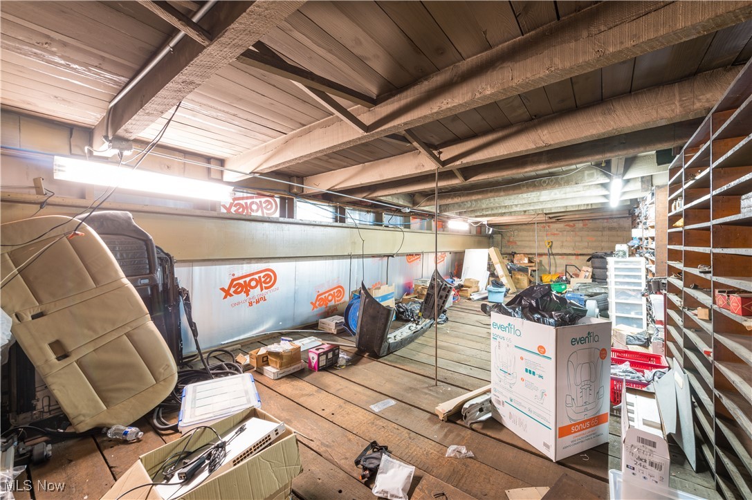 Aurelius Resub - Commercial Sale