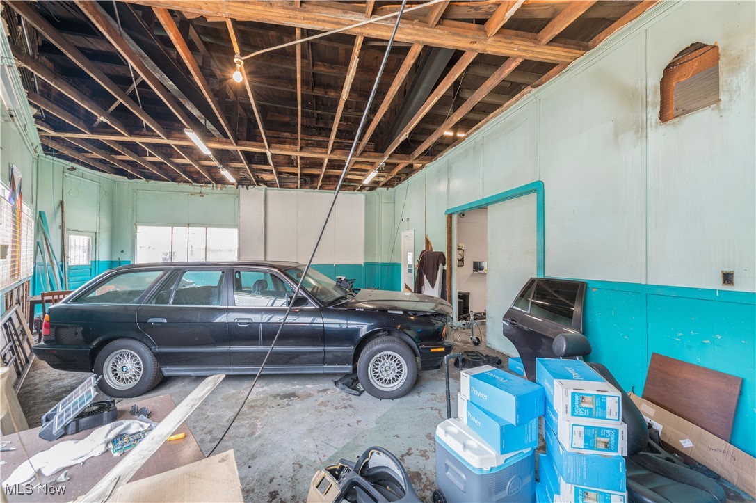 Aurelius Resub - Commercial Sale