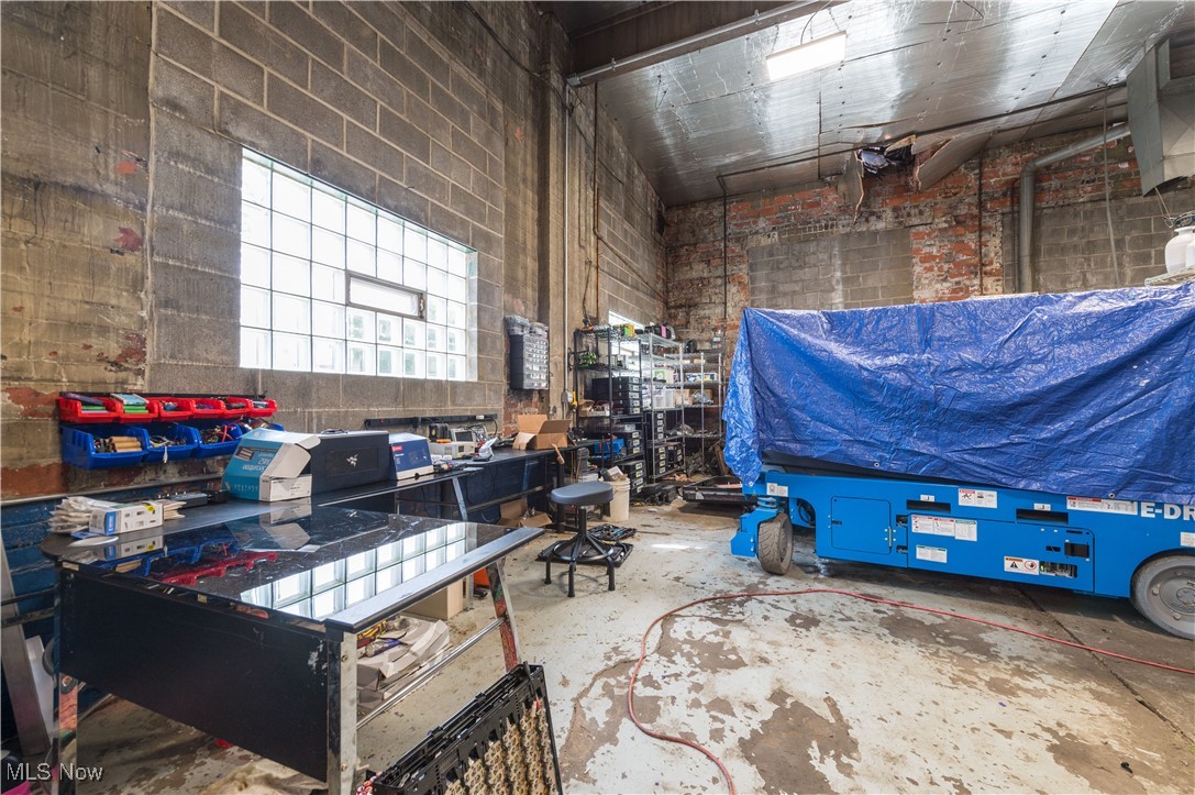 Aurelius Resub - Commercial Sale