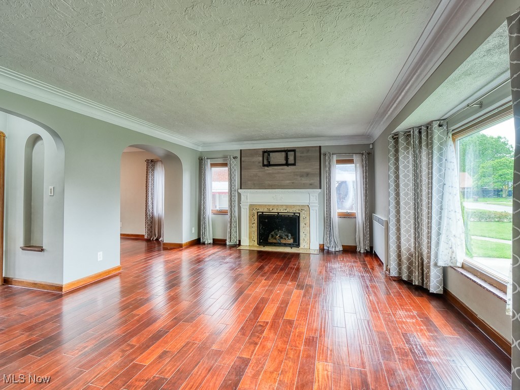 6808 Southington Drive, Parma, Ohio image 9