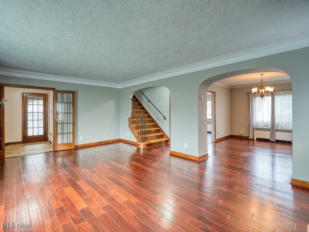 6808 Southington Drive, Parma, Ohio image 10