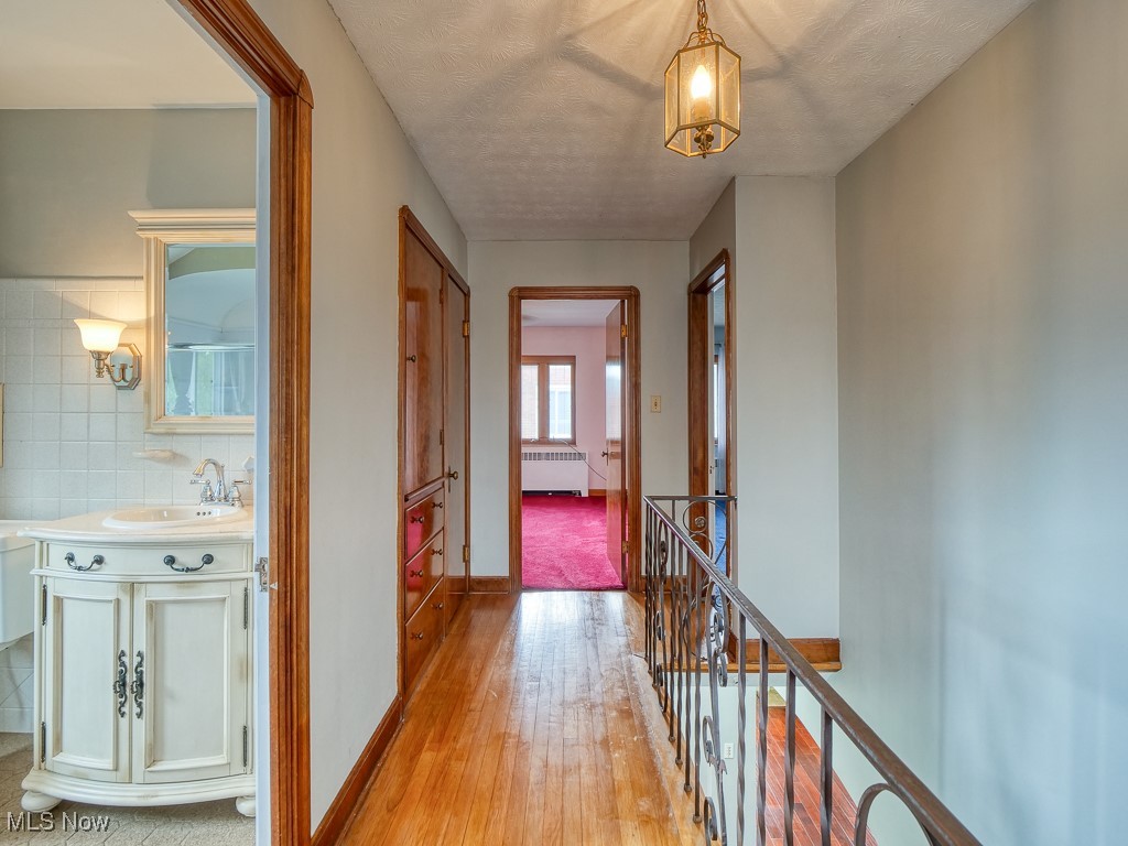 6808 Southington Drive, Parma, Ohio image 20
