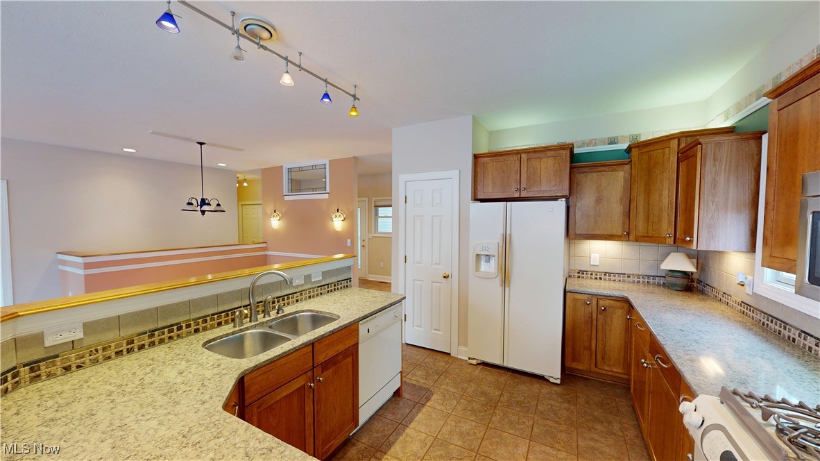 Lakes/Franklin Mills Condo - Residential