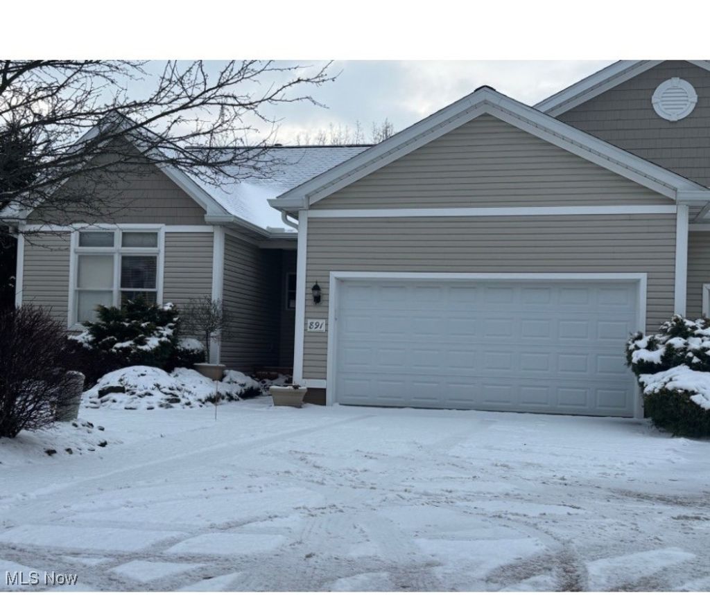 Photo of 891 Stonewater Drive, Kent, OH 44240 (MLS # 5182120)