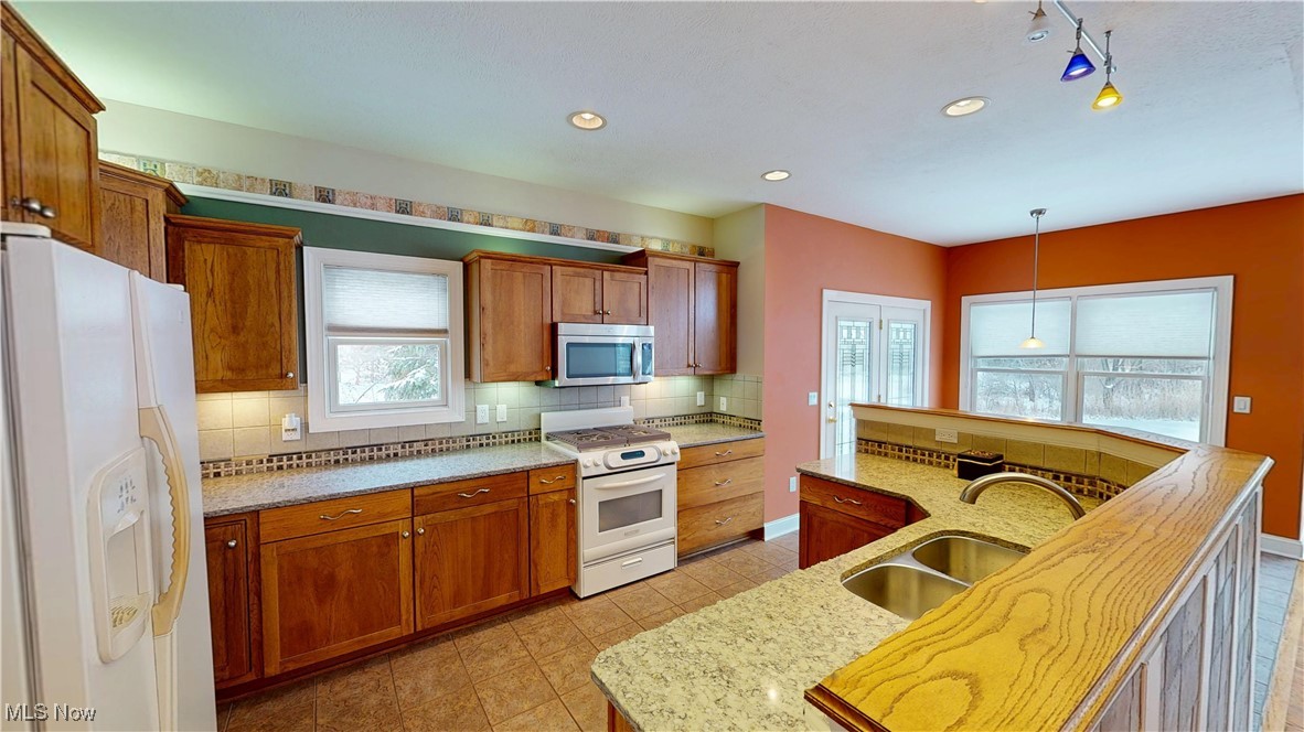 Lakes/Franklin Mills Condo - Residential