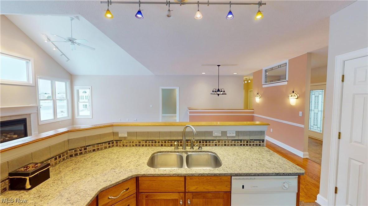 Lakes/Franklin Mills Condo - Residential