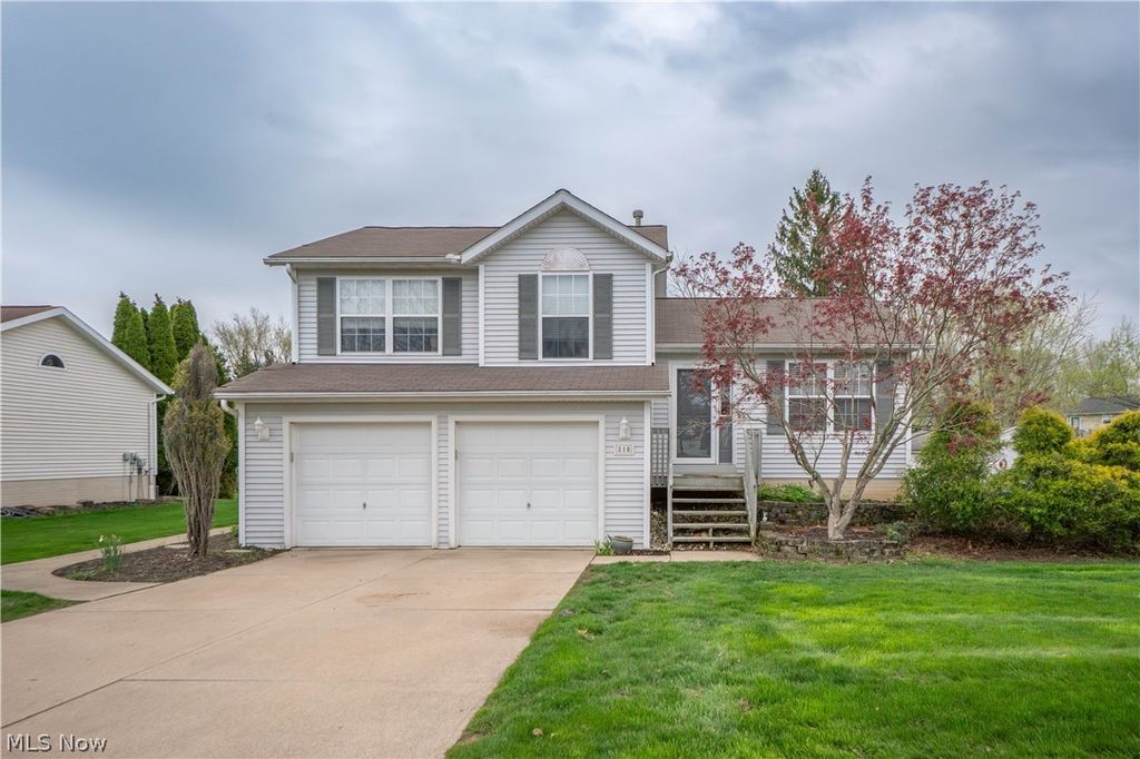 Photo of 810 Sturbridge Drive, Medina, OH 44256 (MLS # 5200841)