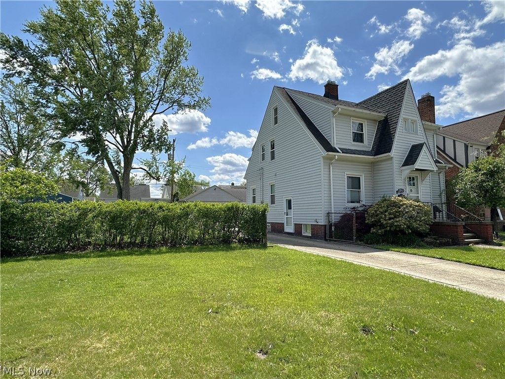 Photo of 2713 Brookview Boulevard, Parma, OH 44134 (MLS # 5207656)