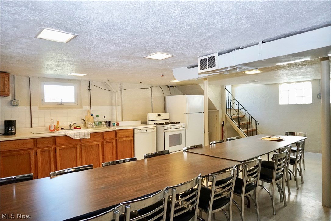 Quayle Telling Realty Cos Sub - Residential