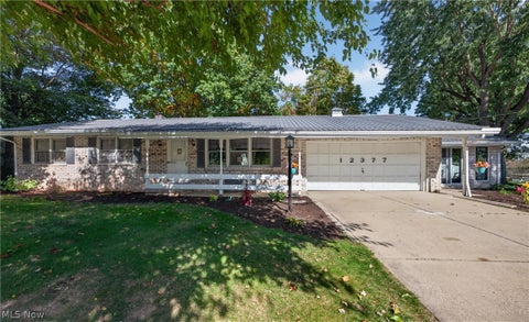 Photo of 12377 Weygandt Street NW, North Lawrence, OH 44614 (MLS # 5251357)