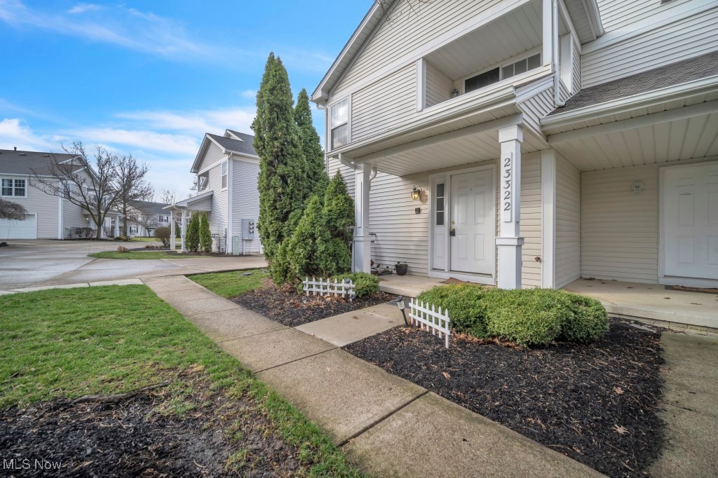 23322 Grist Mill Court #18C, Olmsted Falls, Ohio image 2