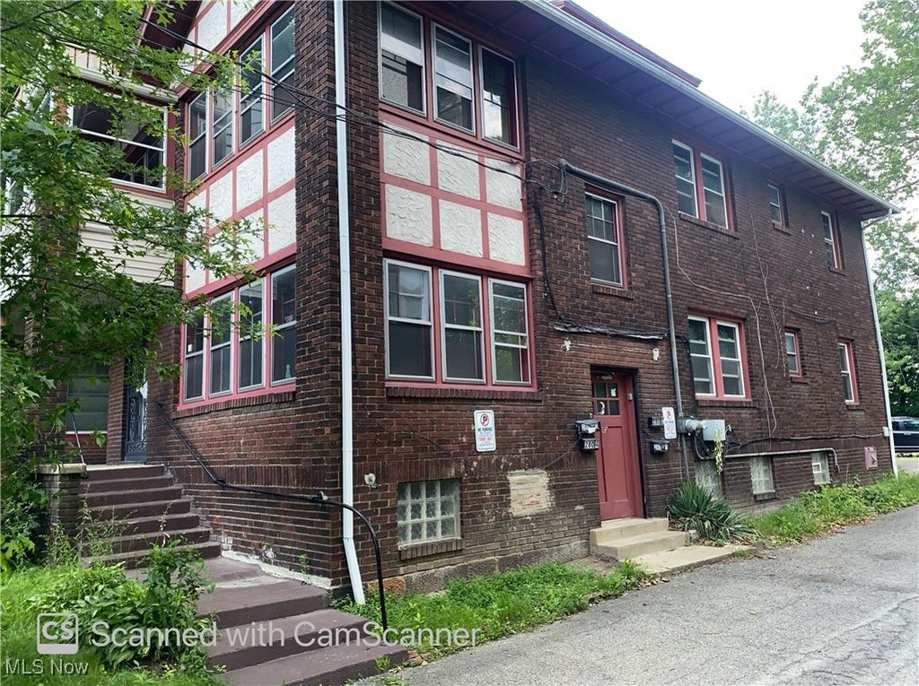 Photo of 280 Fairgreen Avenue #3, Youngstown, OH 44504 (MLS # 5184002)