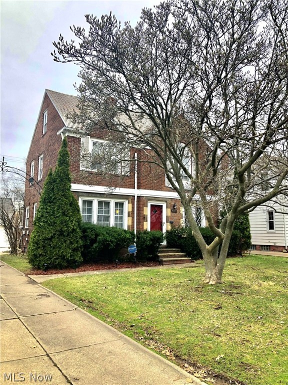 Come and see for yourself! Located in the heart of University Heights, this charming colonial style home is close proximity to schools and shopping. Large living room, spacious kitchen, and hardwood floors throughout completes this home. Four spacious bedrooms, but upper level room can be an additional bedroom or office space. Make this your new home or add it to your investment portfolio! Listing agent and seller are related.