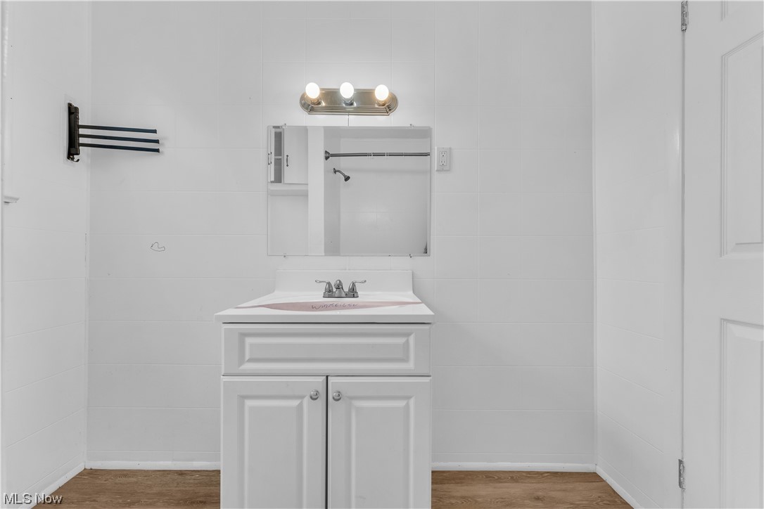 Krakow Sub - Residential Lease