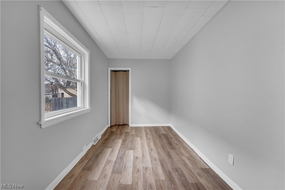 Krakow Sub - Residential Lease