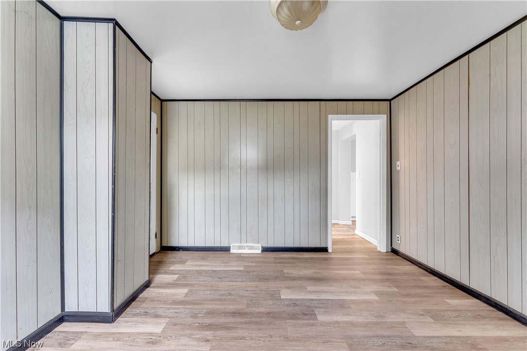 Krakow Sub - Residential Lease